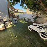 Rez De Jardin Cosy & Jacuzzi